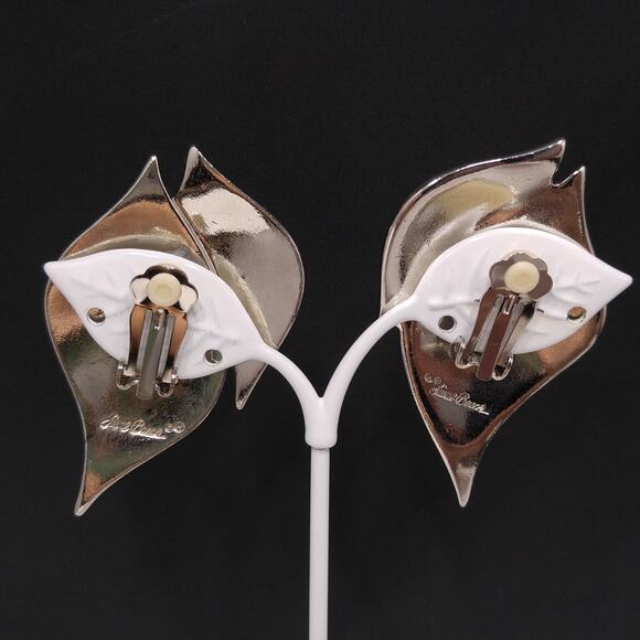 Laurel Burch Two Leaves Clip Earrings, Rhodium Plated, 1980s Vintage Jewelry - Picture 3 of 10